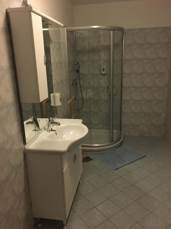 Guest House Okrepcevalnica Zemonska Vaga Илирска-Бистрица Экстерьер фото
